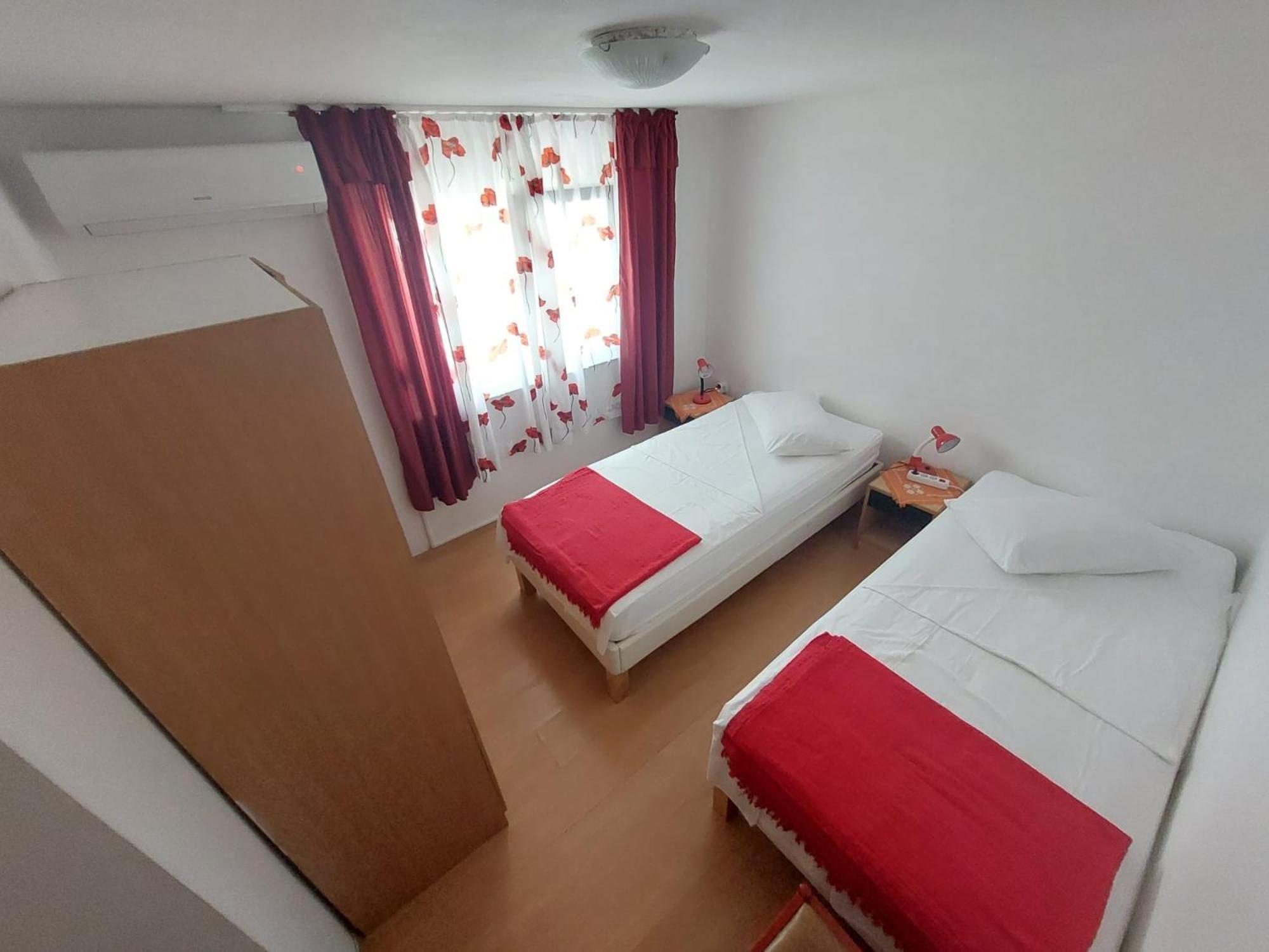 Holiday Home Zeljana Kaprije Eksteriør bilde